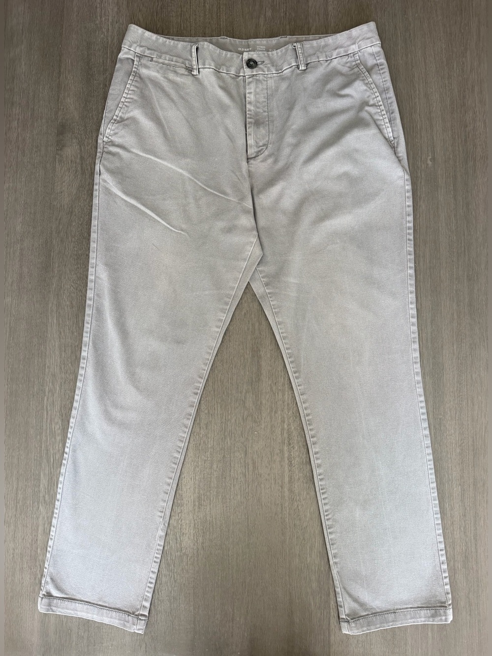 Old Navy Ultimate Athletic Built-In Flex Gray Chino Pants 34x30 Preppy Casual